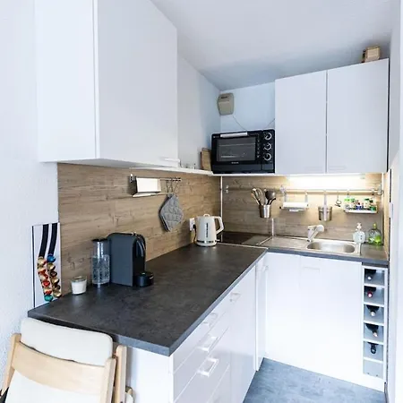 Apartment Au Sauze Au Pied Des Pistes Enchastrayes