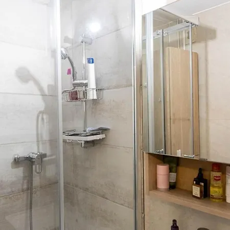Au Sauze Au Pied Des Pistes Apartment Enchastrayes